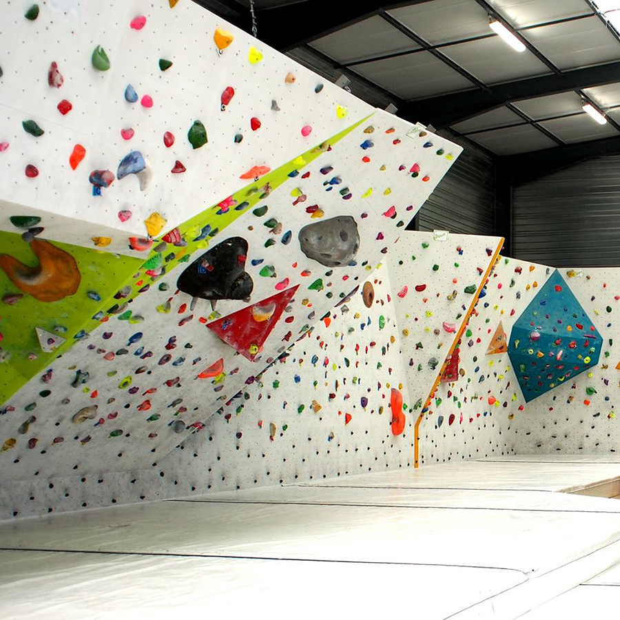 La salle d'escalade Climb Up Limoges est ouverte les jours fériés. Retrouvez les horaires d'ouverture dans cet article.